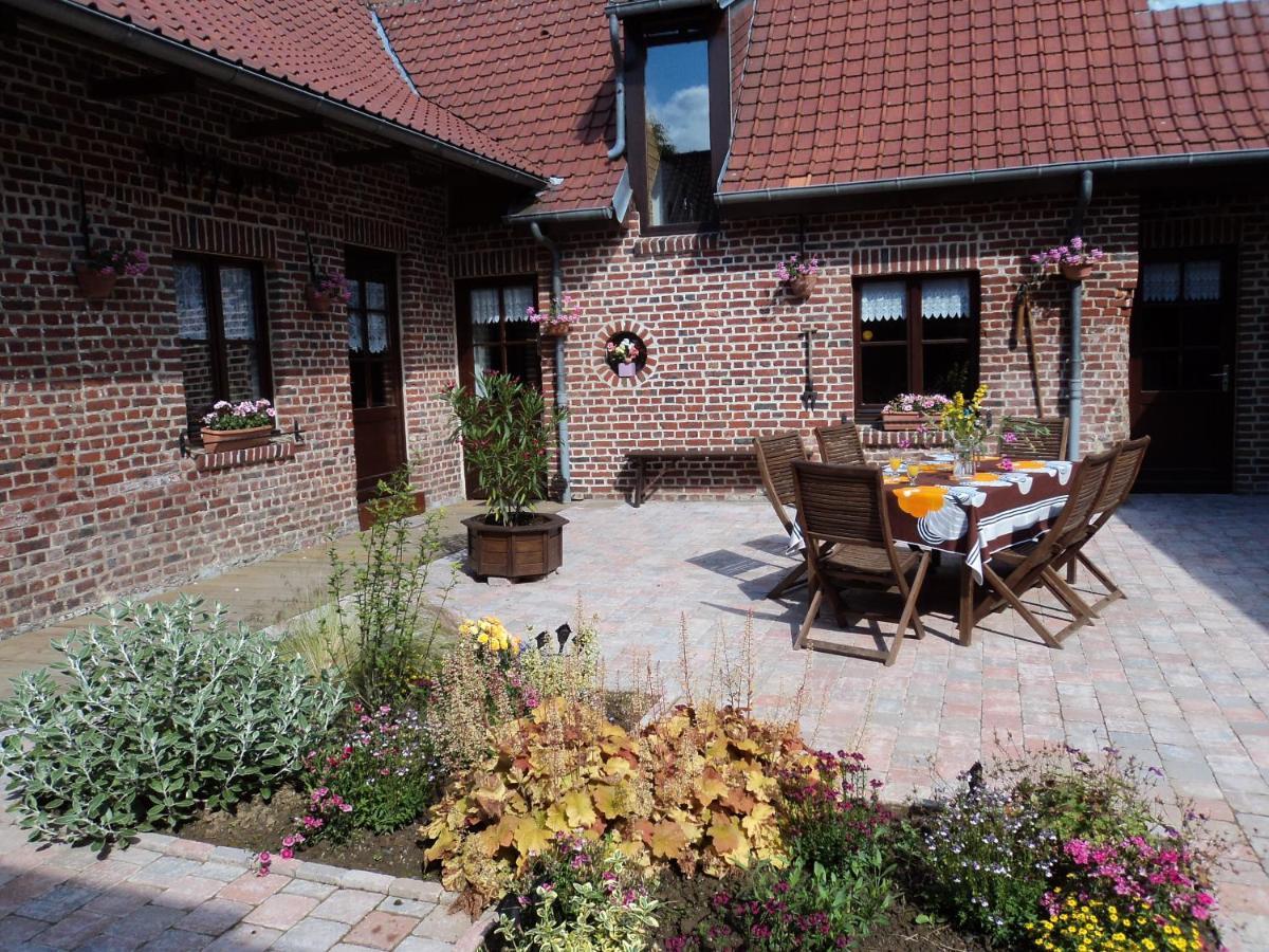 Chez Julie Bed and Breakfast Beaucamps-Ligny Eksteriør billede